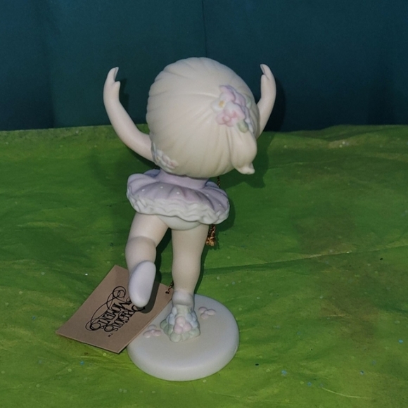 Vintage Precious Moments Figurine in Original Box "You Deserve An Ovation" 1991 - Picture 7 of 10